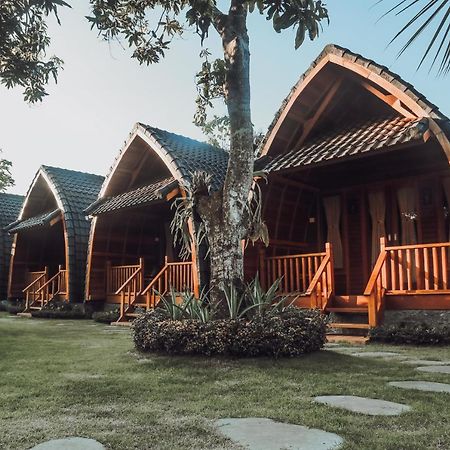Lumbung Temu Homestay ウンガサン エクステリア 写真